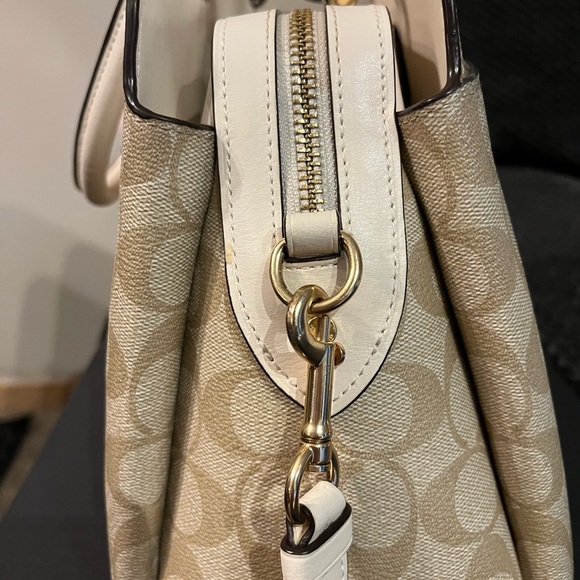 Coach Lillie Carryall bag in signature canvas print with insert included - Picture 3 of 16